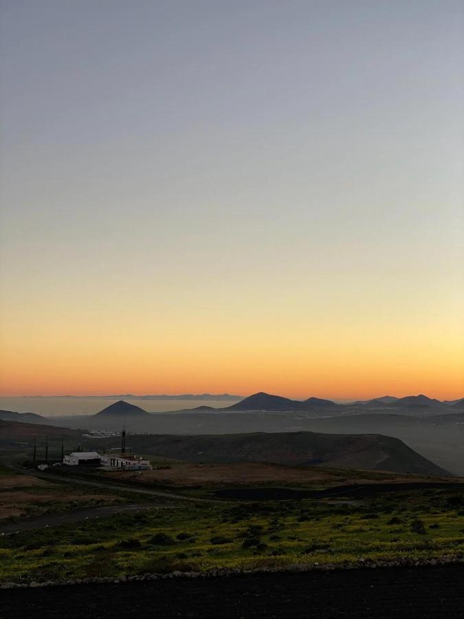 Las Nieves Suites Teguise  Buitenkant foto