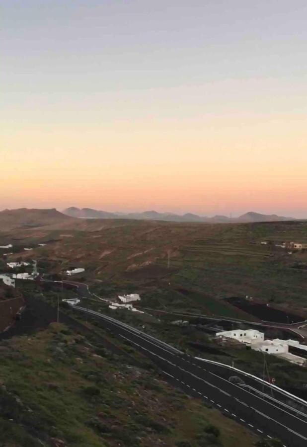 Las Nieves Suites Teguise  Buitenkant foto