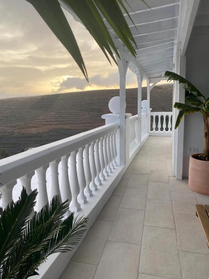 Las Nieves Suites Teguise  Buitenkant foto